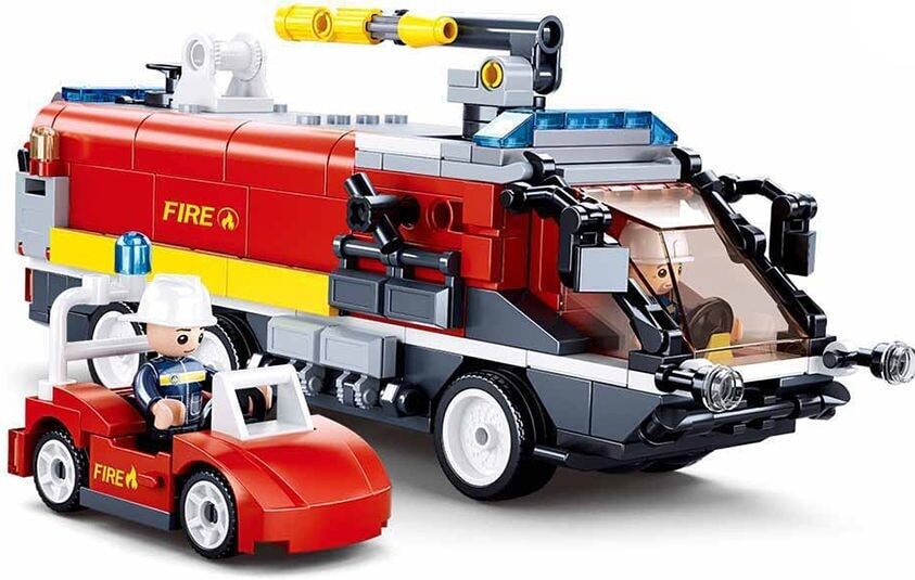 Wóz strażacki na lotnisku Sluban Fire (m38-b0808)