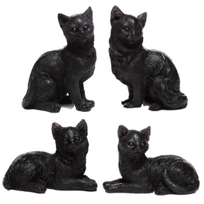 Miniaturowe figurki czarnego kota
