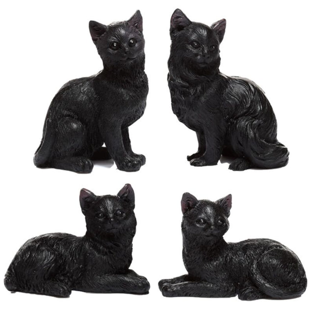 Miniaturowe figurki czarnego kota