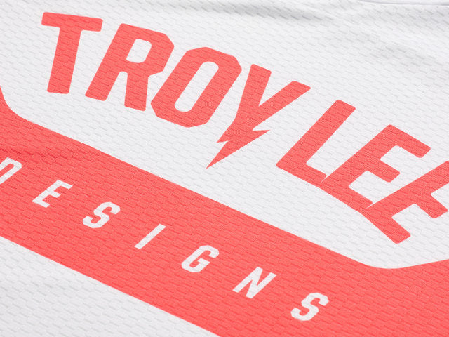 Troy Lee projektuje koszulkę Skyline Air