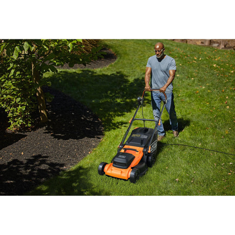 Kosiarka Black+decker 40cm szerokość cięcia 1800w bemwp400-qs