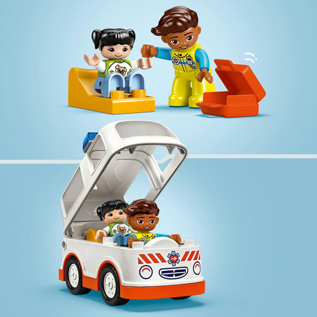 LEGO Duplo Town 10447 Ambulans z kierowcą