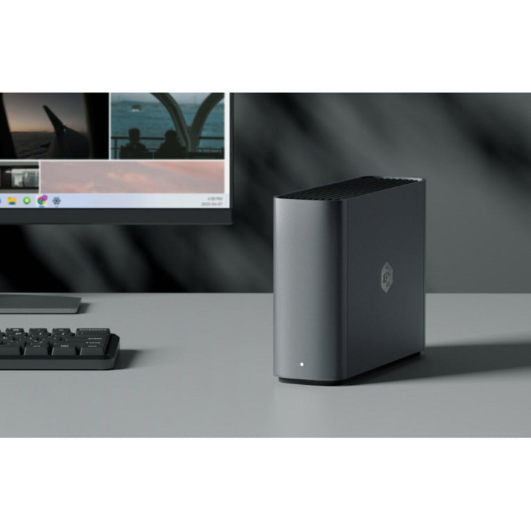 Synology Beastation Plus — NAS 8 TB (antracyt, LAN, USB-C)