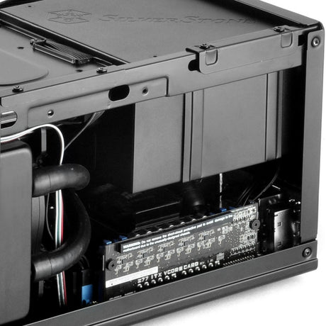 Obudowa mini tower Silverstone sst-sg13b-c (czarna | 1x USB-A | 1x USB-C)