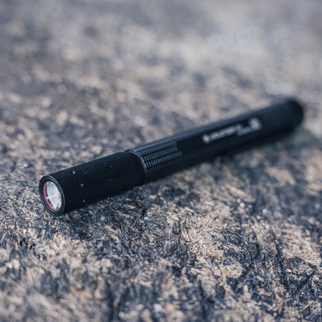 Ledlenser p4 - model 2025 - latarka - 2x aaa - 180 lumenów - 90 m - ip54