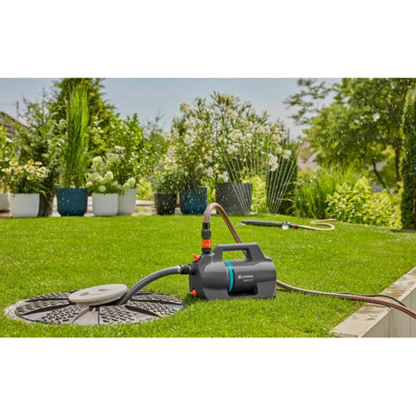 Pompa nawadniająca Gardena 5200 cichy zestaw z wężem i jednostką ssącą (ciemnoszary turkus, 09085-20 | pompa | wąż 20 m | jednostka ssąca 3,5 m)