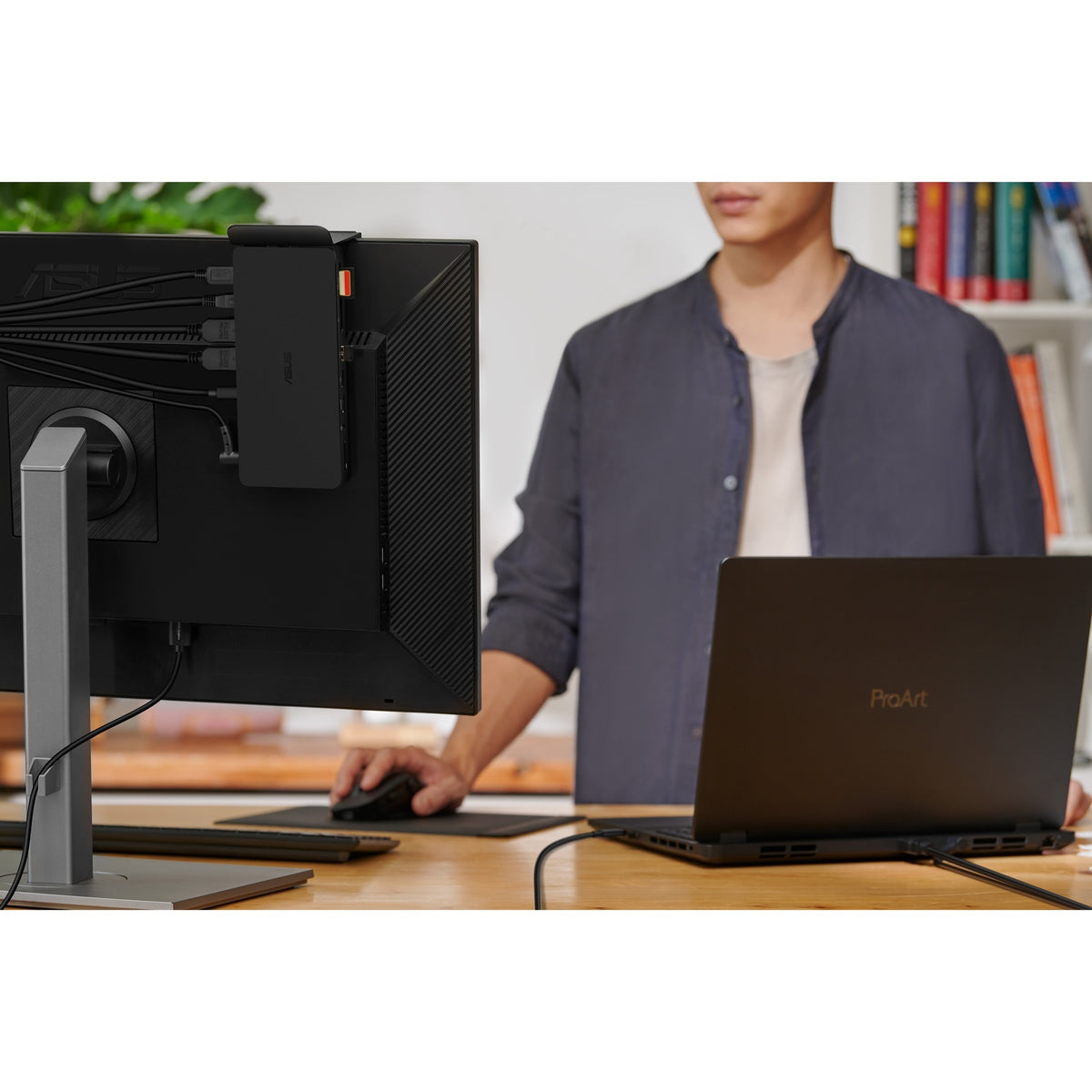 Stacja dokująca Asus Triple 4K Thunderbolt 4 Dock DC500 (czarna)