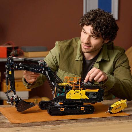 Lego® technic Volvo ec500 koparka hybrydowa - 42215