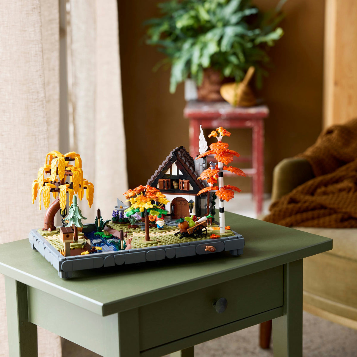 Lego Icons 11372 Jesienny ogród z chatą
