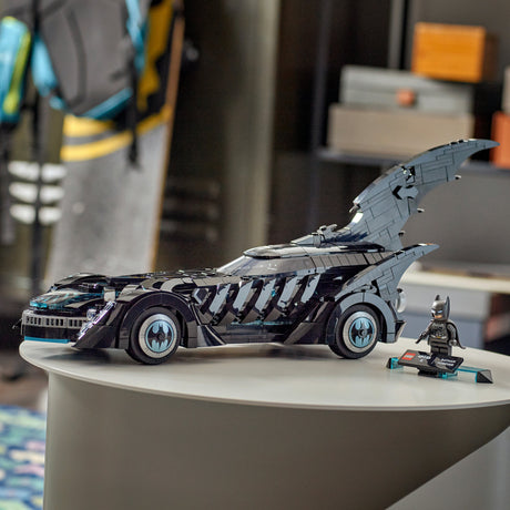 Lego® DC Batman™: Batman Forever™ Batmobil™ — 76304