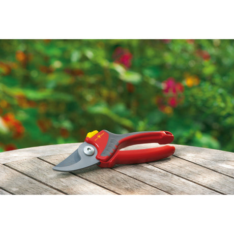 Nożyce do przycinania Wolf-garten Comfort Plus rr 2500 - max. średnica cięcia 22 mm - lewe i prawe - uchwyt z miękką wkładką - kąt cięcia 30°