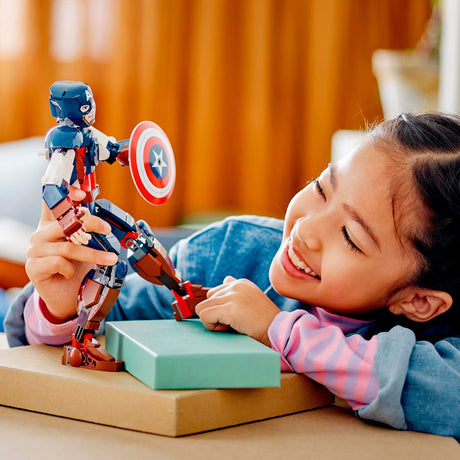 Figurka LEGO Super Heroes 76258 Kapitan Ameryka