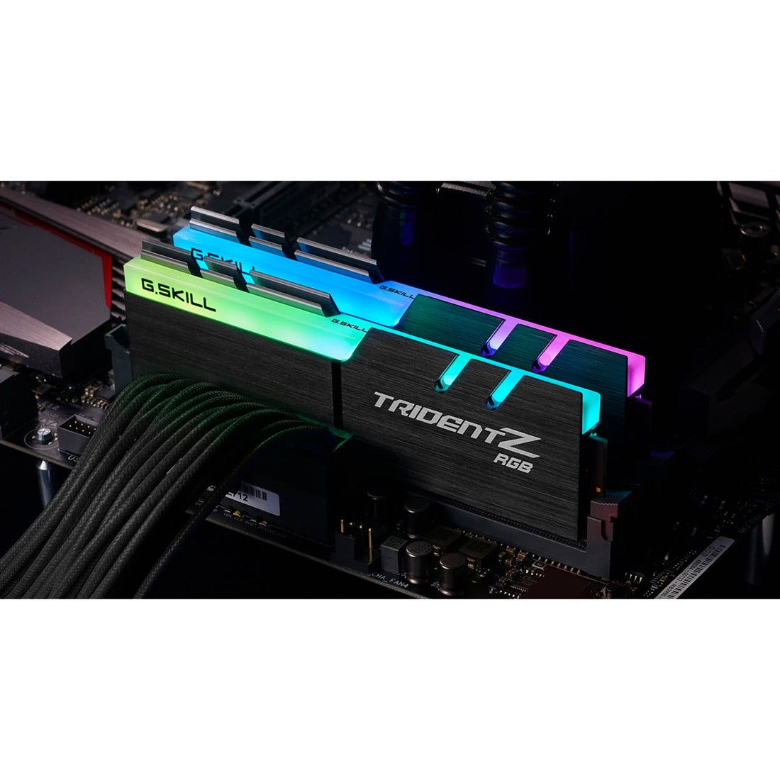 Zestaw G.skill 32 GB DDR4-3600 RAM (czarny, F4-3600C16D-32GtzRC, Trident Z RGB, XMP)
