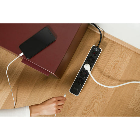 Brennerstuhl ecolor 4-kierunkowa listwa zasilająca z 2 portami ładowania USB (listwa zasilająca USB-C z przełącznikiem i kablem 1,5 m)