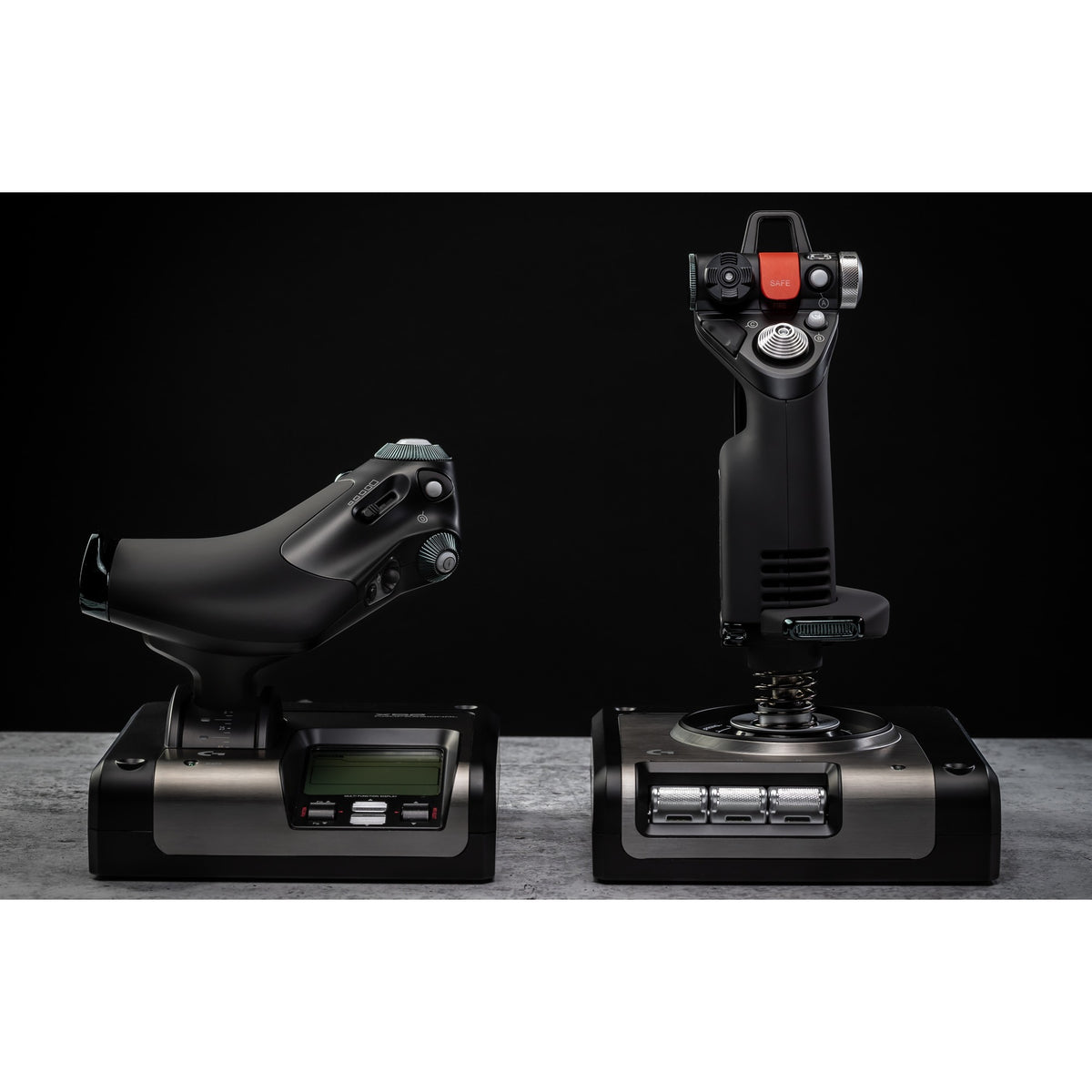 Gorące gry lotnicze Logitech g Saitek x52 pro