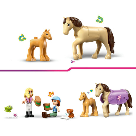 Przyczepka LEGO Friends 42695 z koniem i źrebakiem