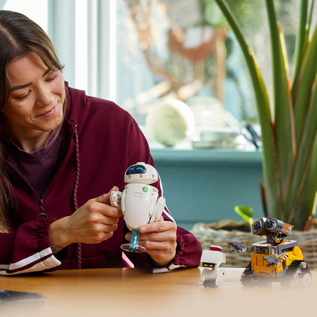 Lego Disney i Pixar Wall-E i Ewa - 43279