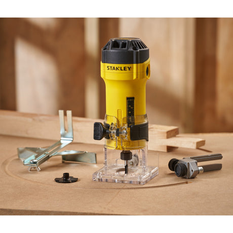 Frezarka krawędziowa Stanley 550w (żółto-czarna)