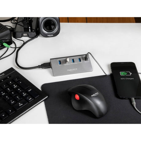 Delock Koncentrator USB 10 Gbps z 4 portami USB-A + 1 portem szybkiego ładowania (szary, z zasilaczem)