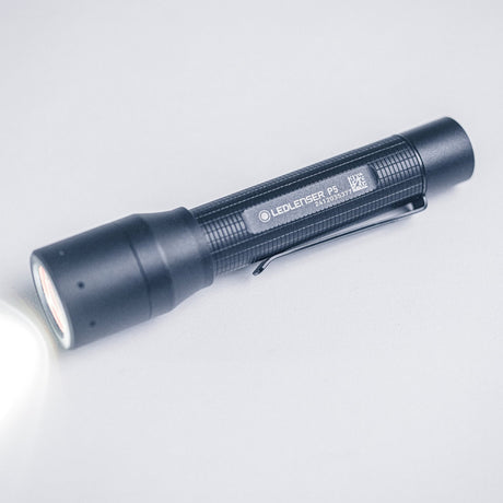 Latarka Ledlenser p5 (czarna, 200 lm, 6000-7500k)
