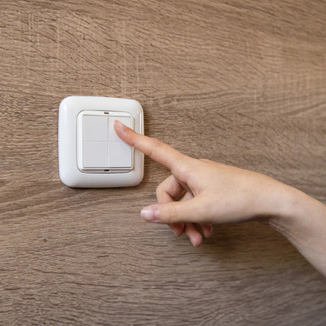 Przełącznik ścienny Shelly blu 4 + przełącznik adaptera gira merten (biały, bluetooth 4.2)