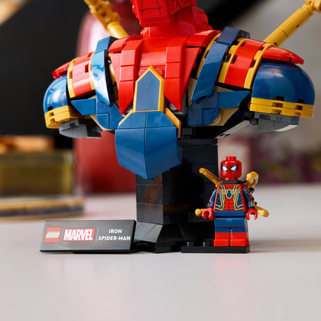 LEGO Super Heroes 76326 Popiersie Iron Spider-Mana