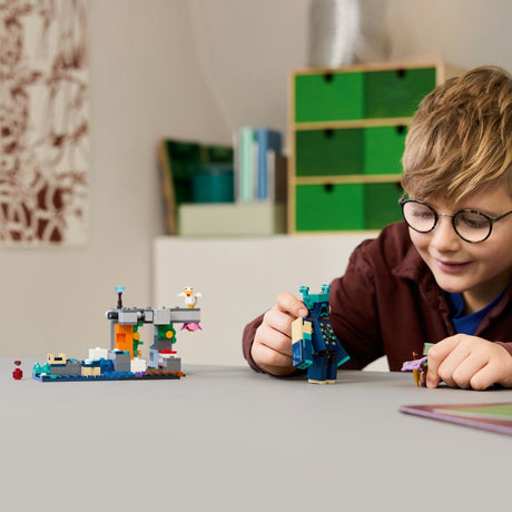 Lego ® Minecraft® Spotkanie z przełożonym - 21274