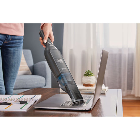 Black+decker hlvc320b11-qw 12v 2.0ah slim handvac kruimeldief handstofzuiger (zwart, incl. laadstation)