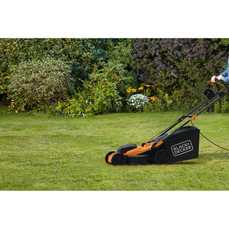 Kosiarka Black+decker 40cm szerokość cięcia 1800w bemwp400-qs