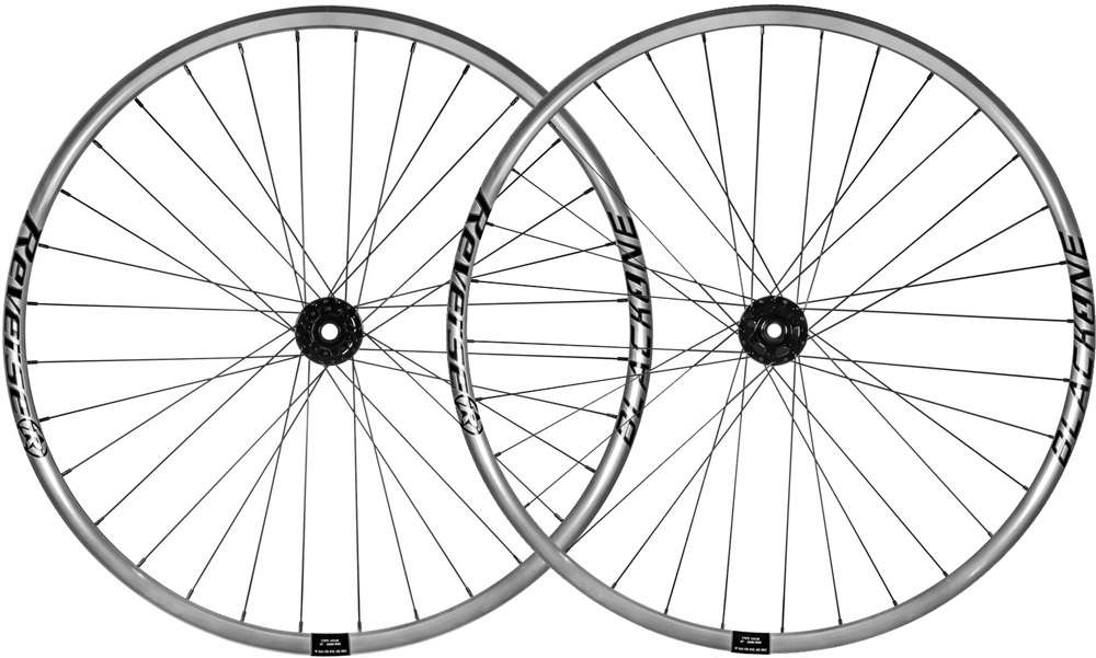 Zestaw kół bezdętkowych Reverse Components Black One 29 Boost