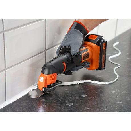 Wkrętak Black+decker 18 V + zestaw narzędzi oscylacyjnych 18 V (czarno-pomarańczowy)