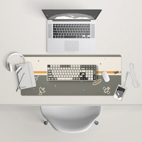 Bezprzewodowa klawiatura mechaniczna Iqunix F97 hitchhiker (szara, układ amerykański (qwerty), wiśniowy mx brązowy, 96%, diody rgb, hot-swap, pbt, 2,4 ghz | bluetooth 5.1 | usb-c)