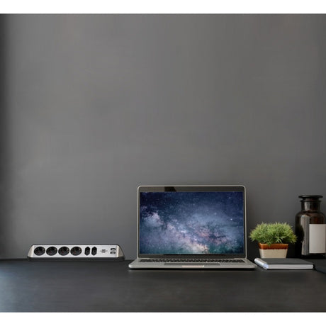 Brennerstuhl ®estilo narożna listwa przyłączeniowa z funkcją ładowania USB 6-kierunkowa 4x gniazdo ochronne 2x euro srebrny czarny