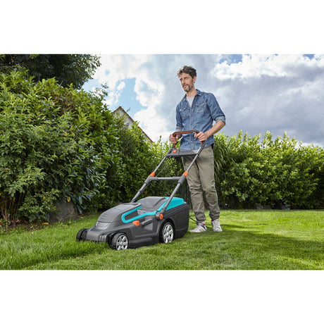 Kosiarka elektryczna Gardena powermax™ - szerokość koszenia 42 cm - trawniki do ok. 800m²