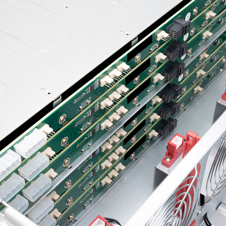 Silverstone RM43-324-RS, obudowa rack
