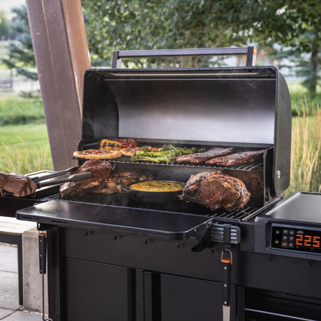 Grill na pellet Traeger Woodridge Elite (czarny, bezprzewodowy)