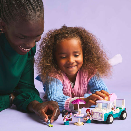 LEGO Friends, kreatywna ciężarówka z lodami w Heartlake, 42644