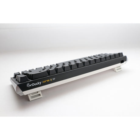 Klawiatura mechaniczna Ducky one 3 classic sf rgb (czarna, układ amerykański (qwerty), wiśniowy mx brązowy, 65%, diody rgb, double-shot pbt, hot-swap, mechanika szarlatanu)