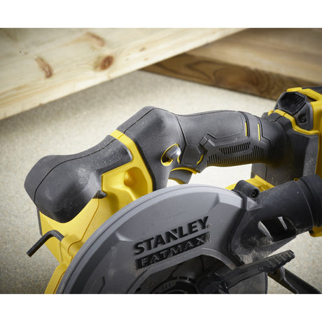 Ręczna piła tarczowa Stanley Fatmax v20 18 V (czarno-żółta, akumulator i ładowarka nie wchodzą w skład zestawu)