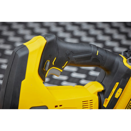 Wyrzynarka akumulatorowa Stanley sfmcs600m2k fatmax® v20 18v 4.0ah w etui