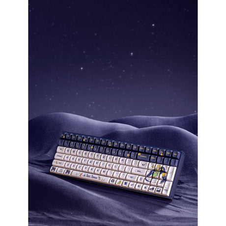Mechaniczna klawiatura do gier Iqunix F97 Starry Tryst RGB (ciemnoniebieski, układ amerykański (QWERTY), czerwony Gateron, 96%, diody RGB, możliwość wymiany podczas pracy, pbt, 2,4 GHz | bluetooth 5.1 | USB-C)