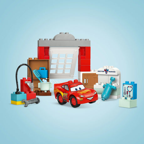 Lego Duplo Disney i Pixar Cars McQueens Wizyta w garażu dokumentów - 10456