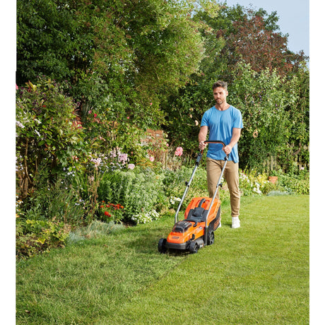Kosiarka Black+decker bcmw3318l2-qw 2x 18 V (pomarańczowo-czarna, akumulator 2x 18 V 2,5 Ah i ładowarka w zestawie)