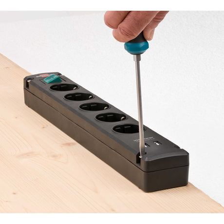 Listwa zasilająca Brennerstuhl bremounta 5-kierunkowa listwa zasilająca (czarna, 2x USB)