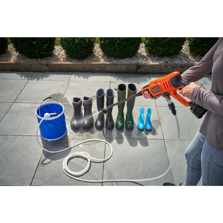 Myjka ciśnieniowa Black+decker bcpc18d1-qw 18 V (pomarańczowo-czarna, akumulator 18 V 2,0 Ah i ładowarka w zestawie)