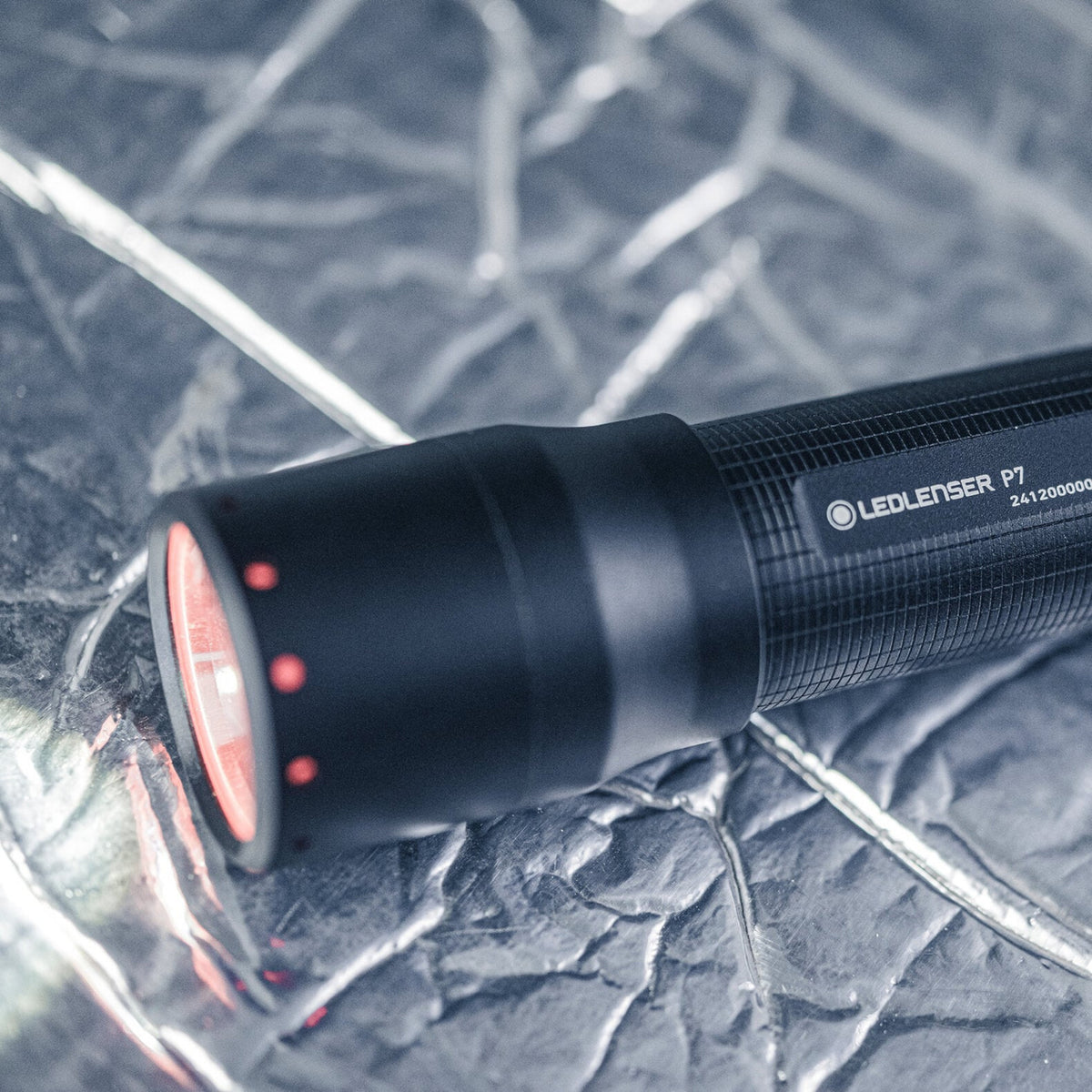 Latarka Ledlenser p7 (czarna, 650 lm, 6000-7500k)
