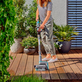 Gardena aquabrush patio 18v p4a solo akumulatorowy wielofunkcyjny środek do czyszczenia podłóg (szary turkusowy, 14841-55, bateria i ładowarka nie wchodzą w skład zestawu, moc dla wszystkich sojuszy)