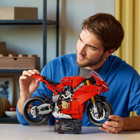 Lego Tech 42202 Silnik Ducati Panigale V4