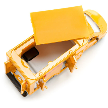 Siku super - model pojazdu firmy kurierskiej Mercedes-Benz Sprinter DHL (skala 1:50)