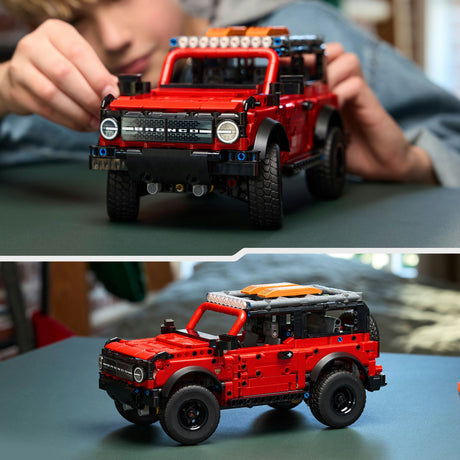Model samochodu SUV Ford Bronco® Technic - 42213